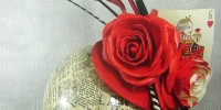 alice-roses-hat