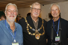 03-Hat-Auction_Garry-Hayball